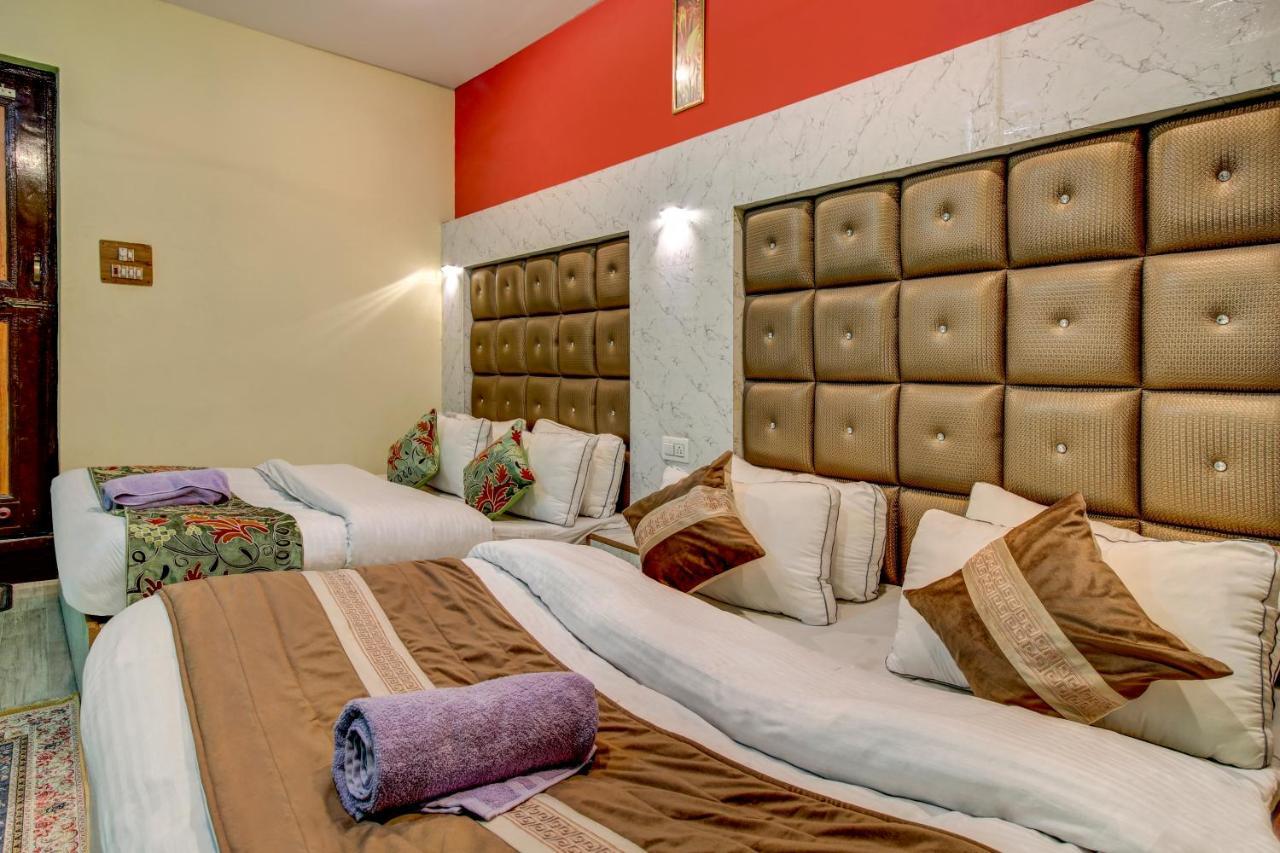 Hotel Royal Hameed Srīnagar 部屋 写真