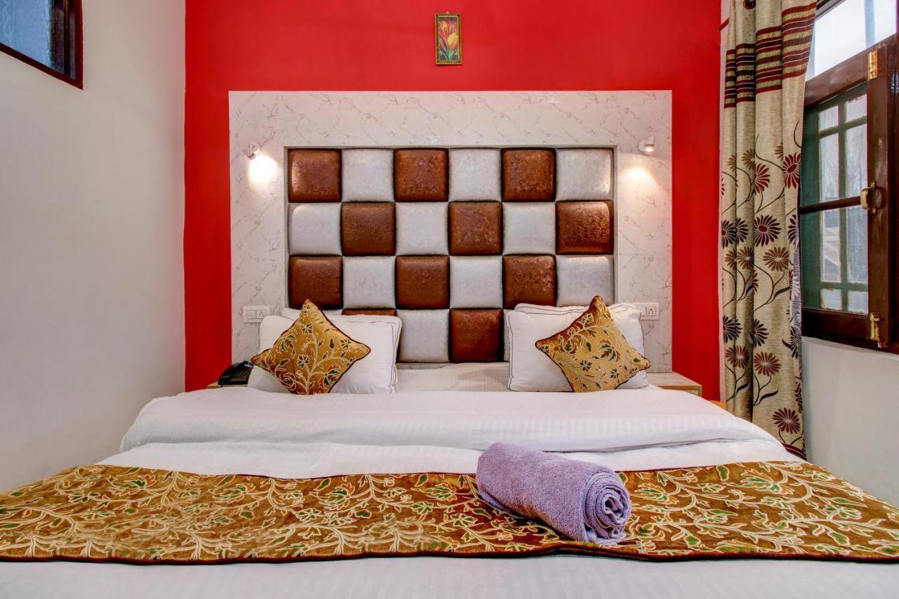 Hotel Royal Hameed Srīnagar エクステリア 写真